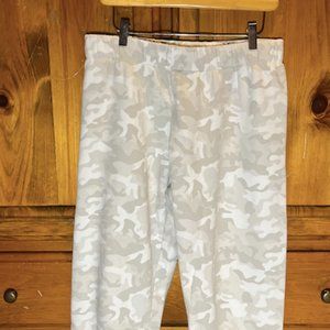 White camo lazypants